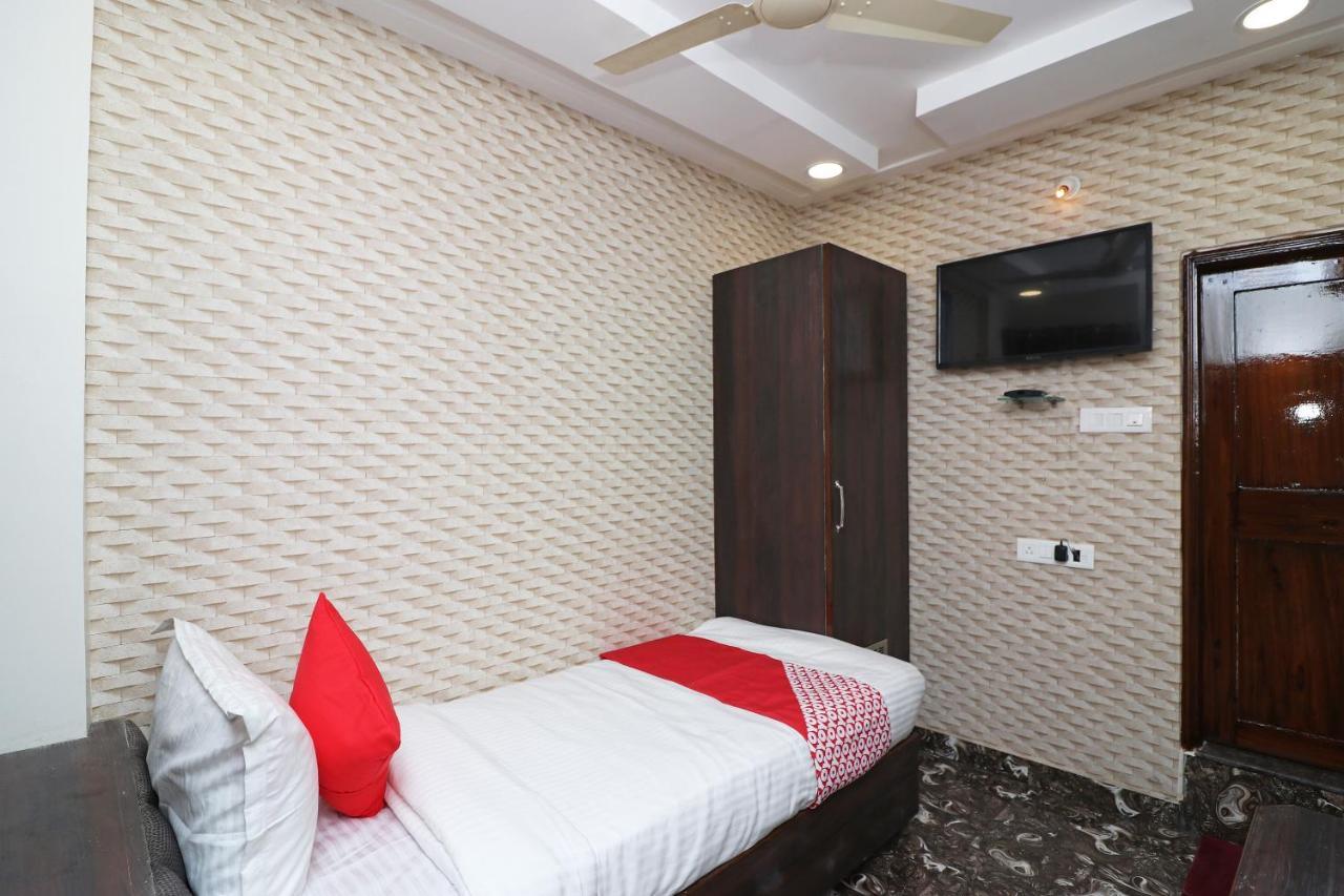 Oyo Hotel Prerna Rāipur 外观 照片